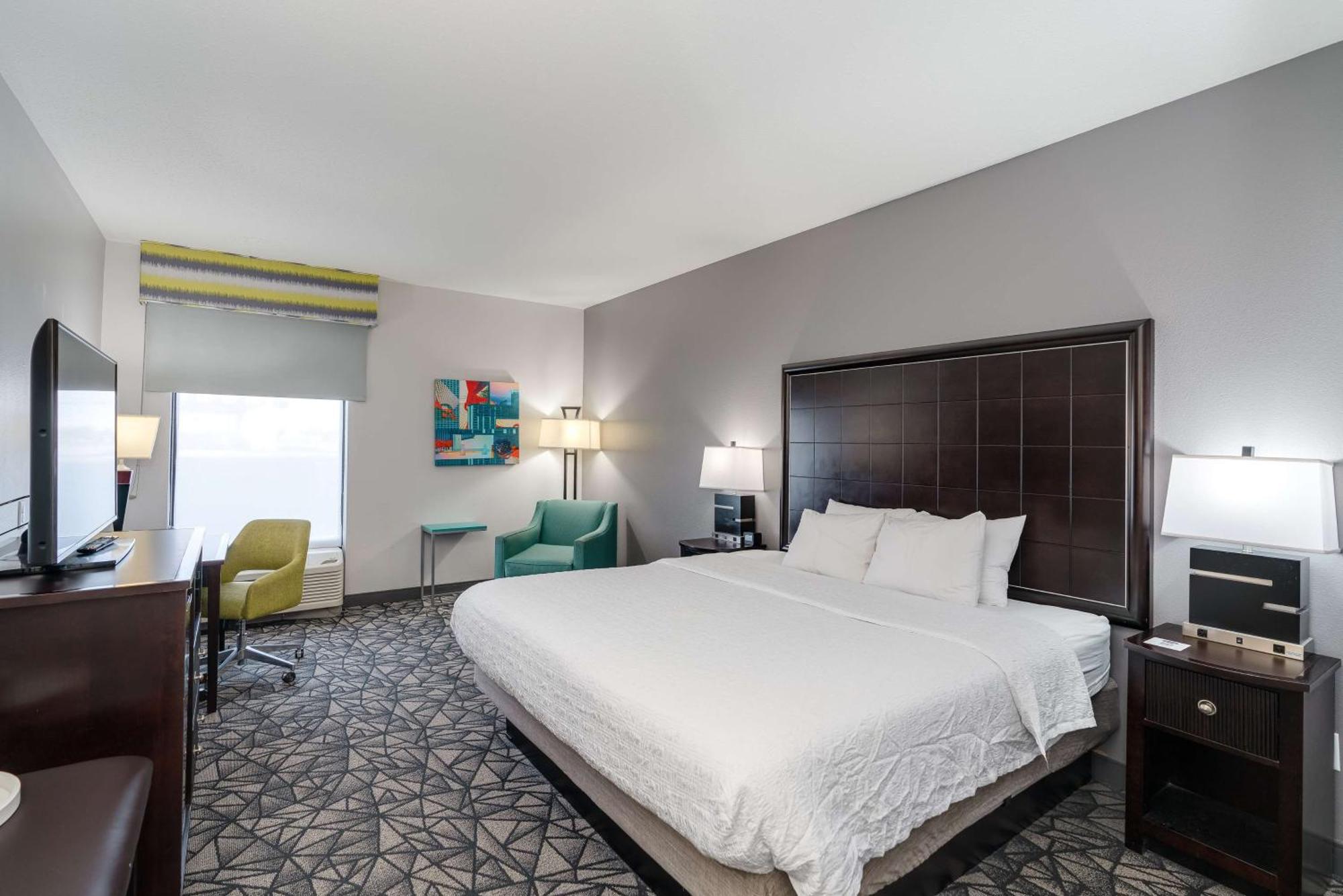 Hampton Inn Bloomington West Exterior photo